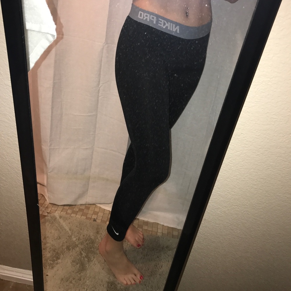 Nike pro workout leggings